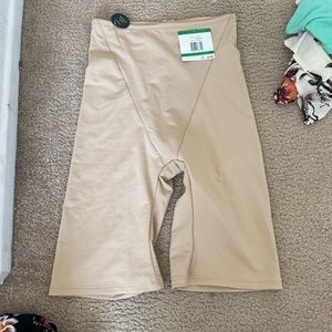 tummy and tight slimmer